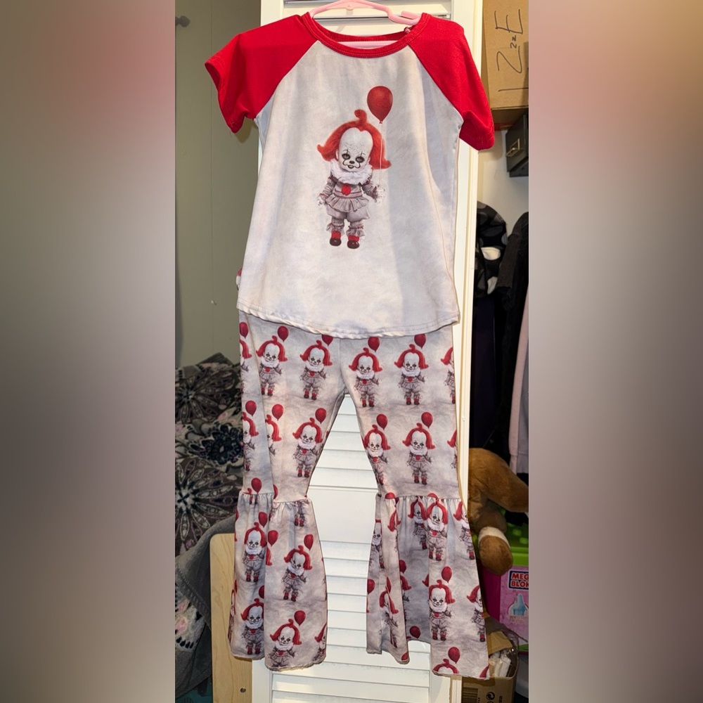 Red and White Clown Print Set girls 4T
